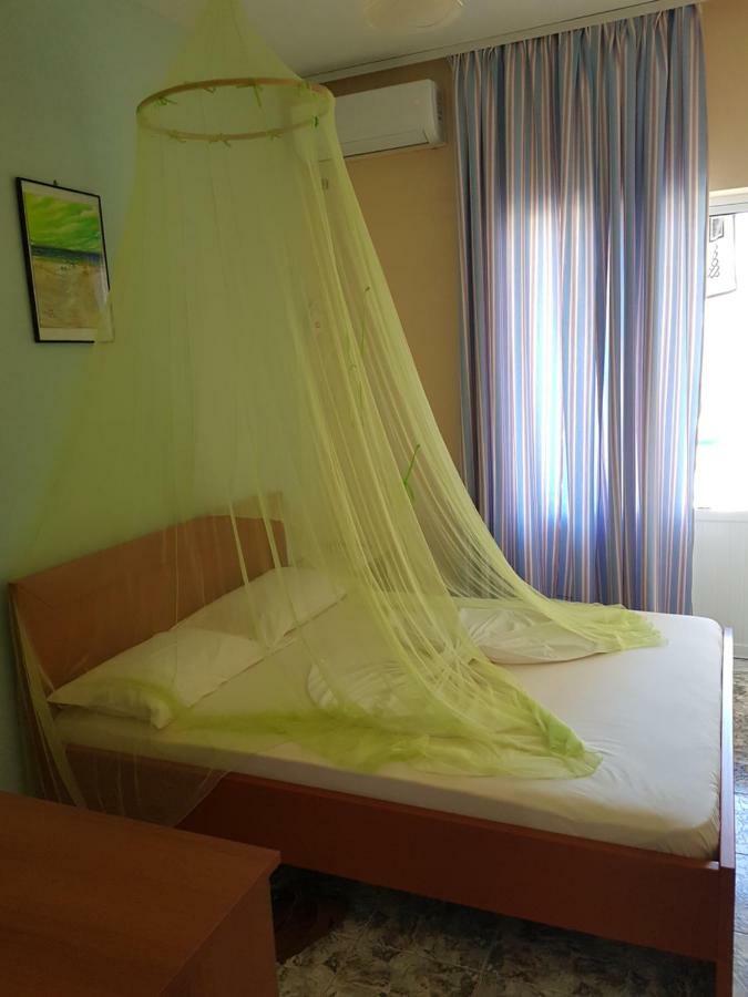 Hostel Andrey Sarandë